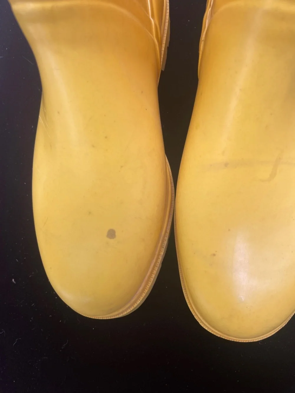 L.L.Bean yellow rubber Wellie rain boots - Sz 8
